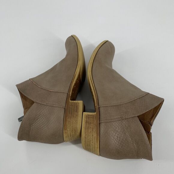 Lucky Brand Beah Faux Leather Ankle Boots 4 Big Girls Cream Brown Low Booties - Picture 5 of 10